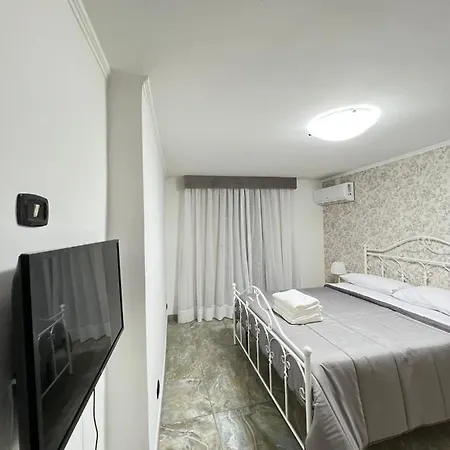 Niko House