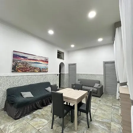 Niko House * Neapel